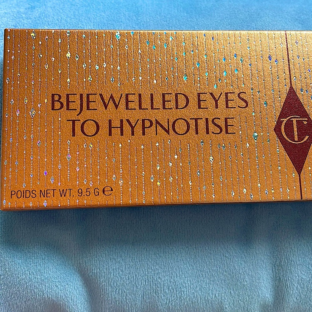 Bejewelled Eyes To Hypnotise by Charlotte Tilbury
